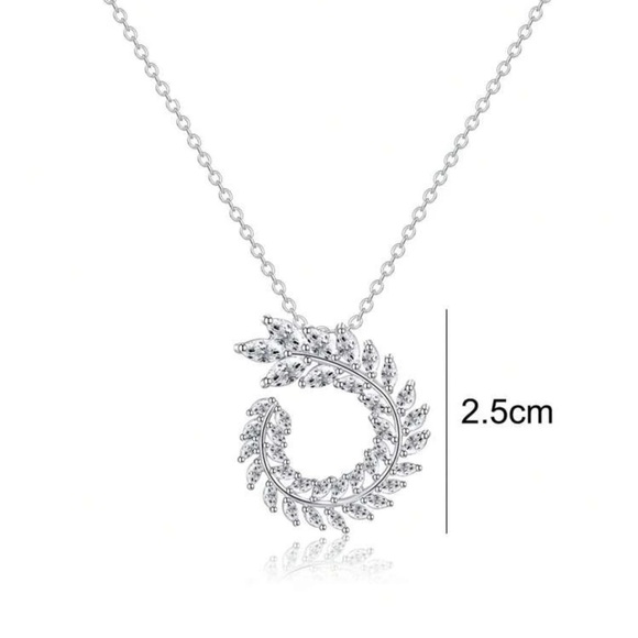1pc Fashion Cubic Zirconia Leaf Pendant Necklace For Women For Daily Decoration - Picture 3 of 3